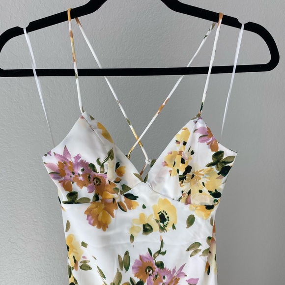 Princess Polly Floral Maxi Dress - Picture 8 of 11